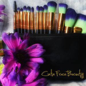 Makeup brush set with bag